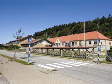thise skole